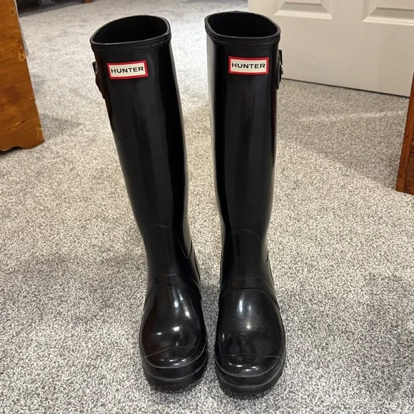 Hunter Black Gloss Original Tall Rain Boots - Picture 2 of 16